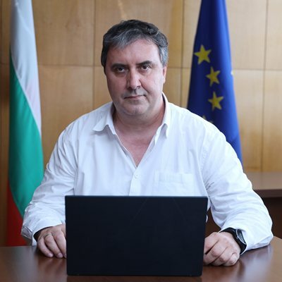 Светослав Василев